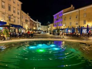 cres by night