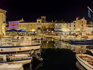 cres by night
