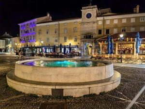 cres by night